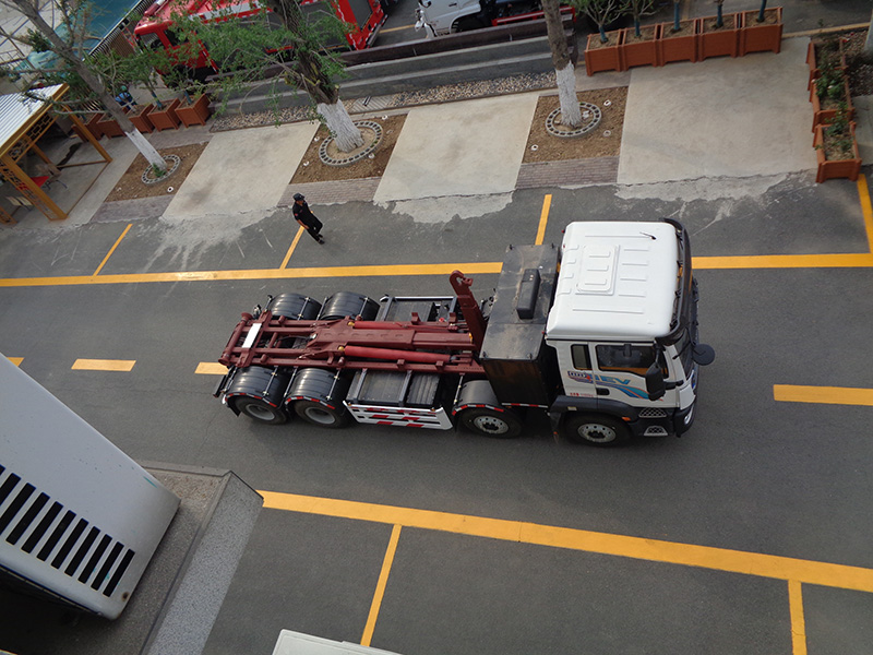 XZL5317ZXXBEV型純電動(dòng)車(chē)廂可卸式垃圾車(chē)