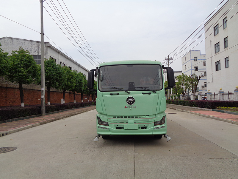 XZL5183GPSBEV型純電動綠化噴灑車
